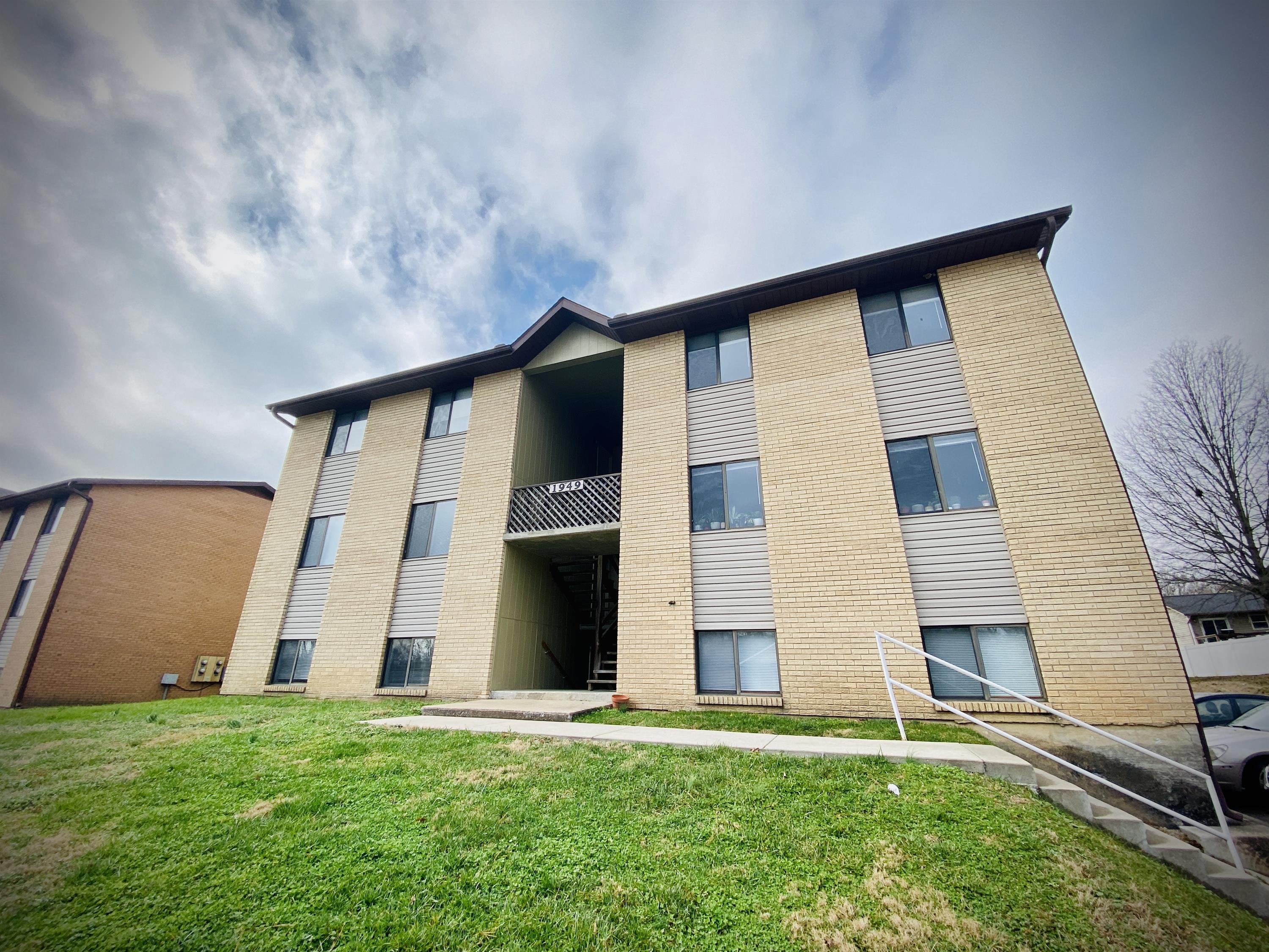 1949 Delwin Street - 2